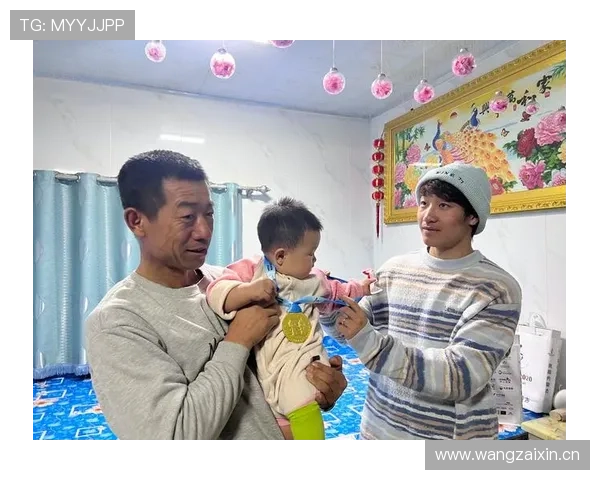 杨昊家的冰箱里只放蛋白粉和冰水